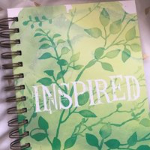 COPY - Lot Of 2 Green Butterfly Leaf Notebooks - Picture 6 of 7
